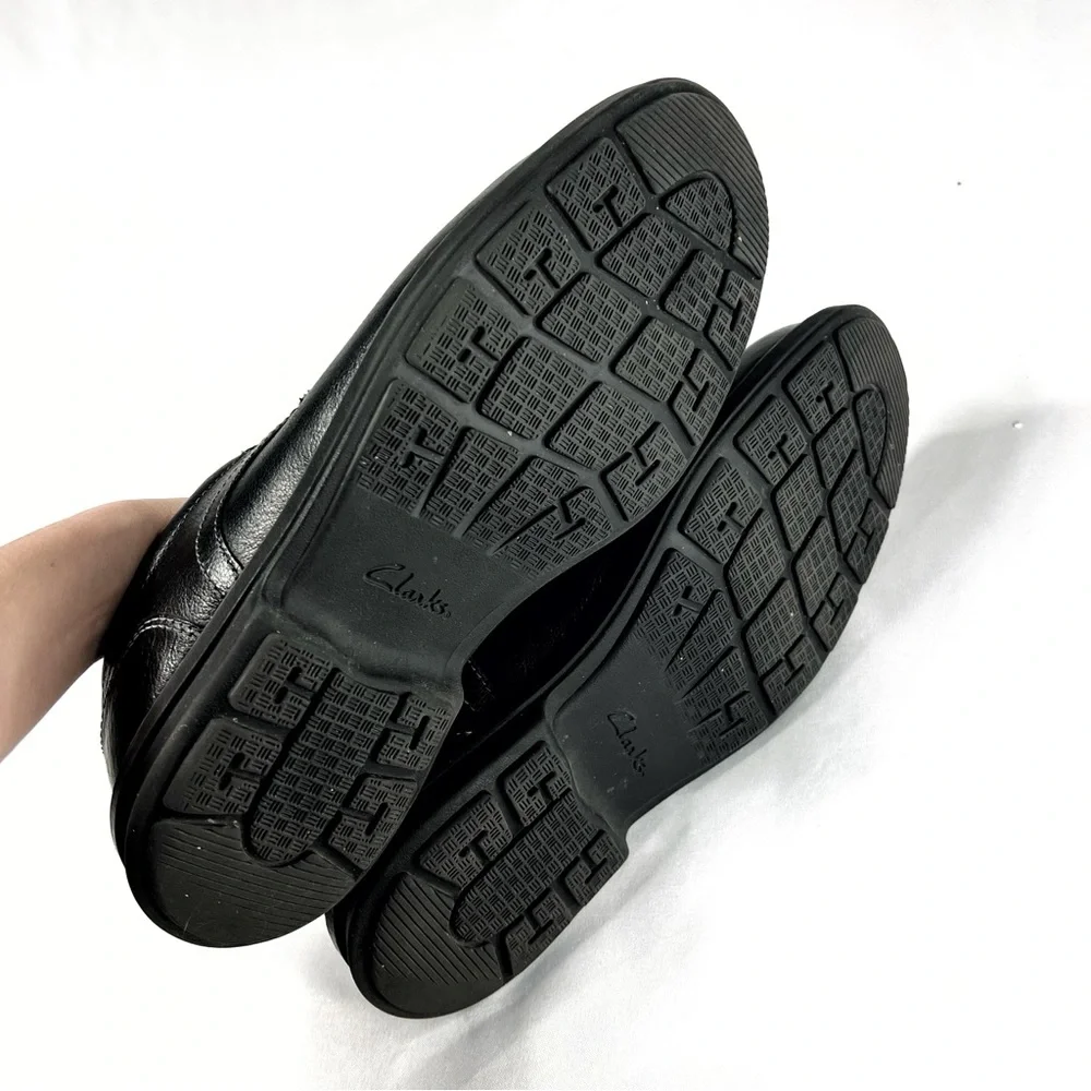 Clarks Size 10.5 Wide Black Rendell Lace Up Oxford Dress Shoes